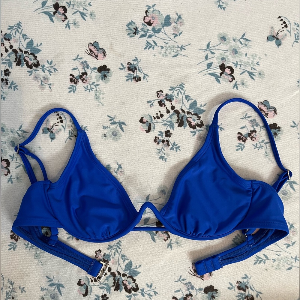 ✨BIKINI TOP FROM TARGET SIZE MEDIUM✨